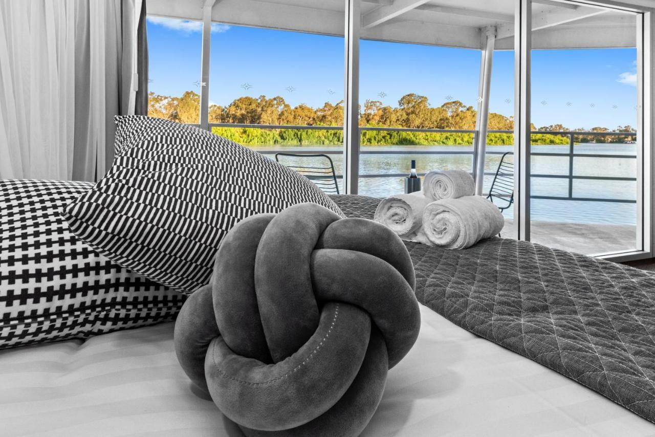 Murray River Queen Hotel Renmark Exterior photo