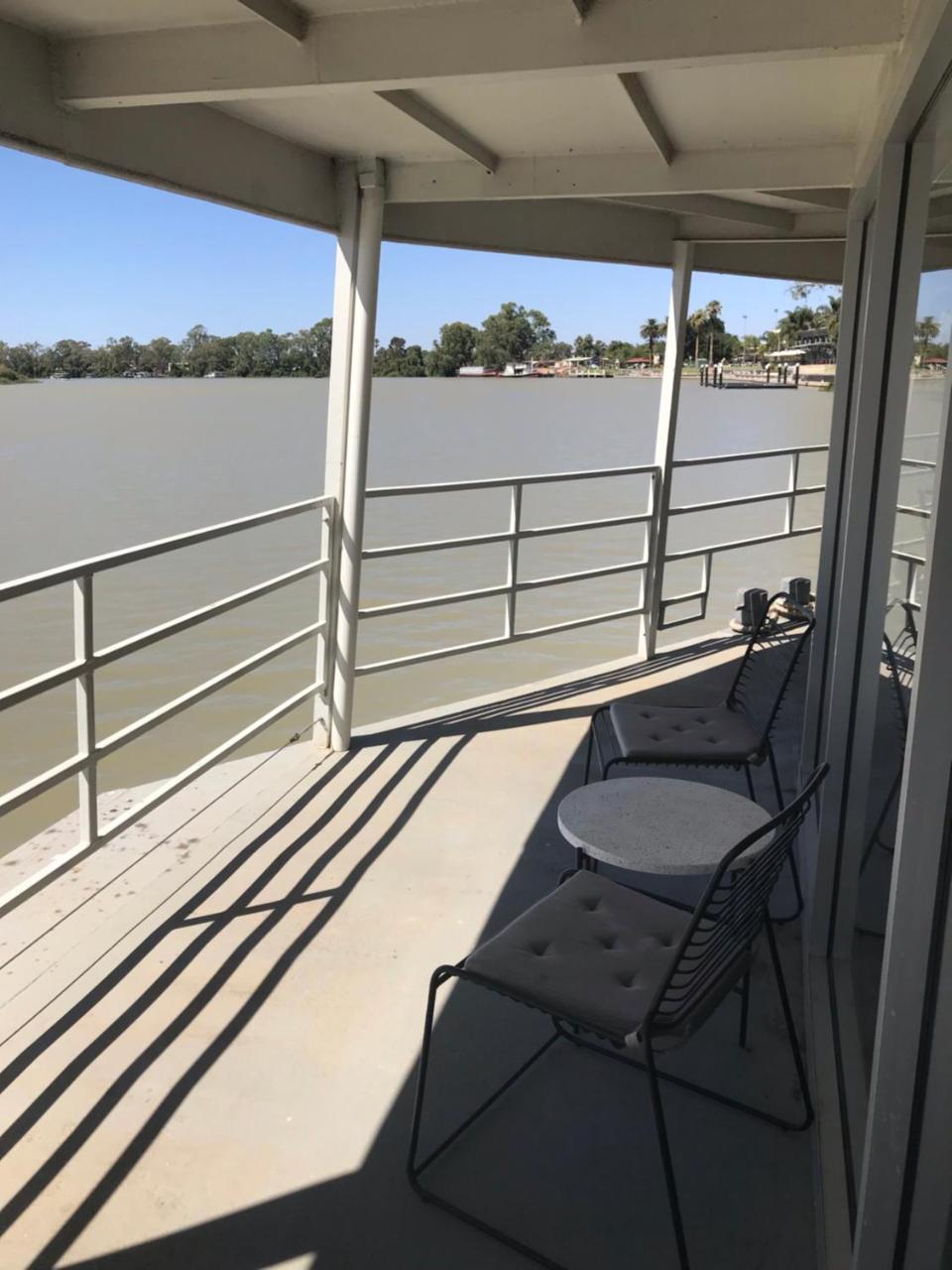 Murray River Queen Hotel Renmark Exterior photo
