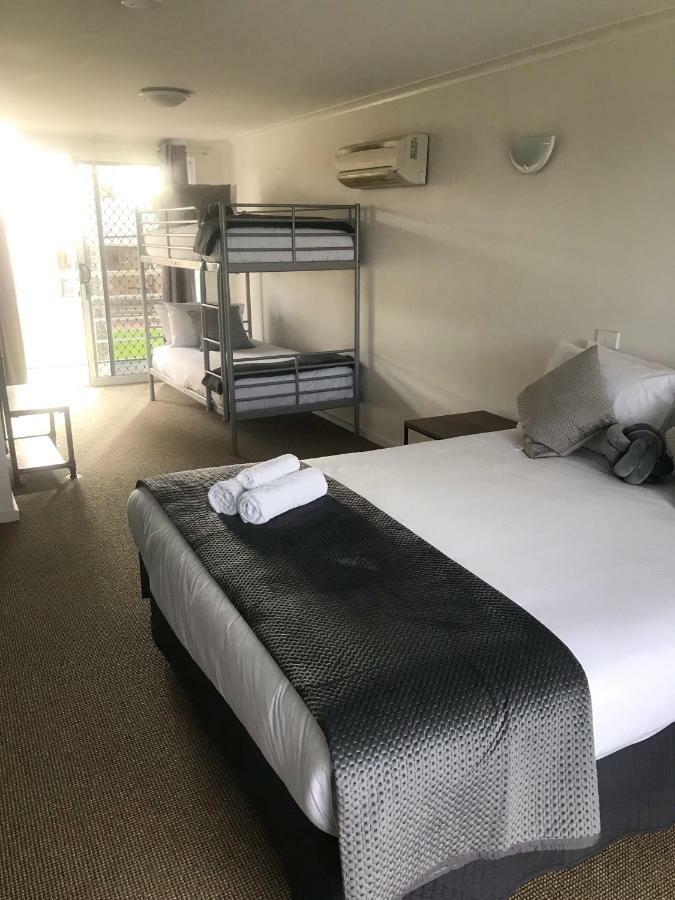 Murray River Queen Hotel Renmark Exterior photo